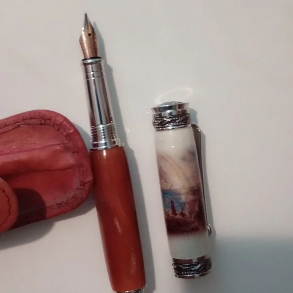 Elegant Fountain Pen - Picture 4 of 5